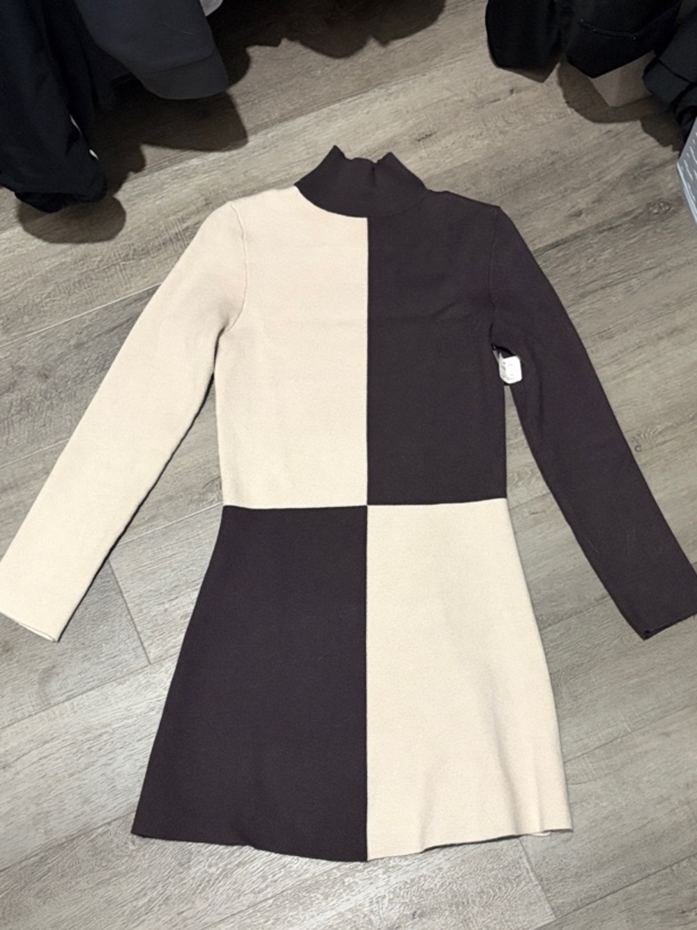 Colorblock Long-Sleeve A-Line Dress in Beige and Cocoa
